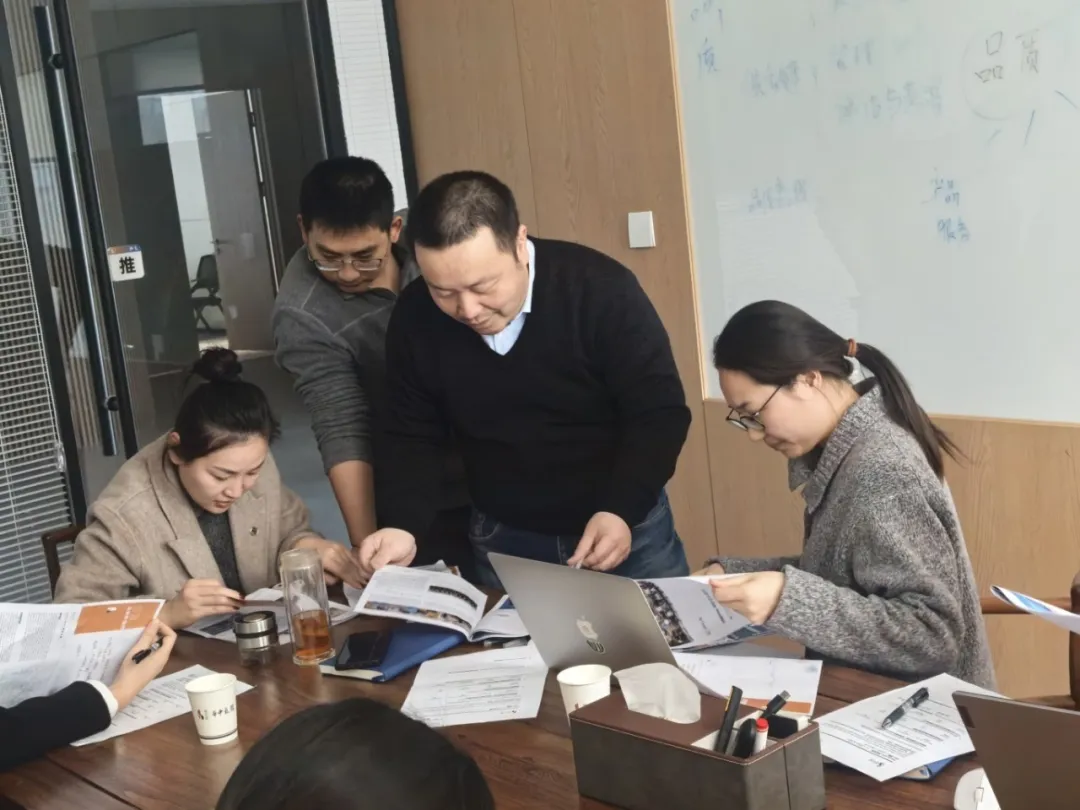 Huazhong Gaz Kurumsal Kültür Sunumu